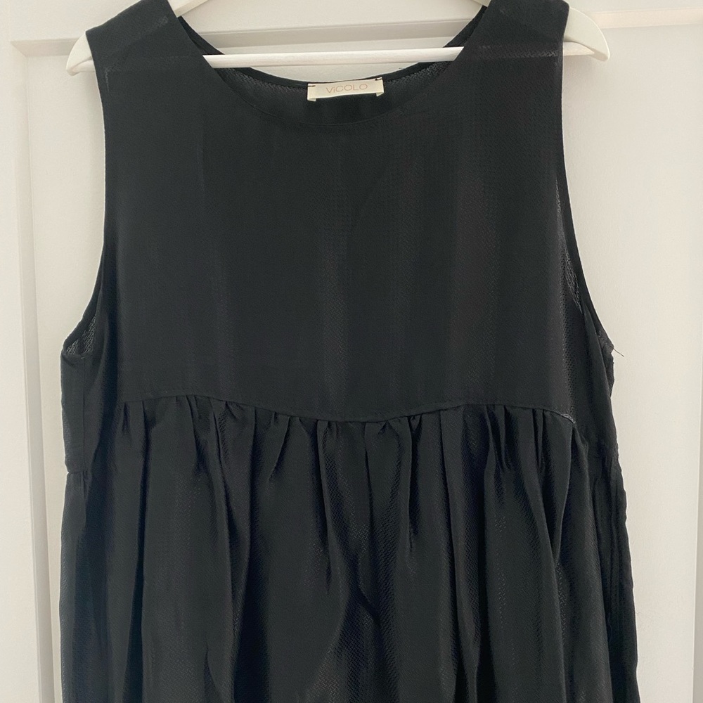 VICOLO Viscose Top Black Size M